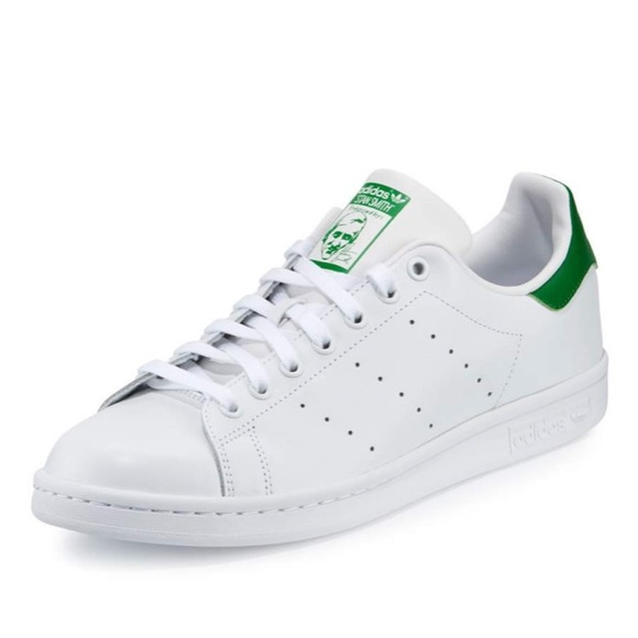 sneaks up stan smith